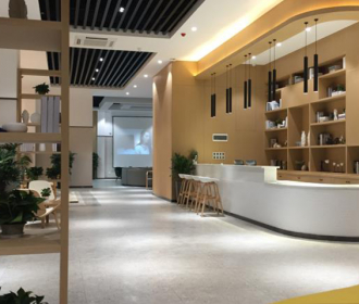 上海芳華路地鐵站二店